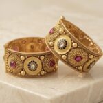 HERITAGE BANGLES RS03332