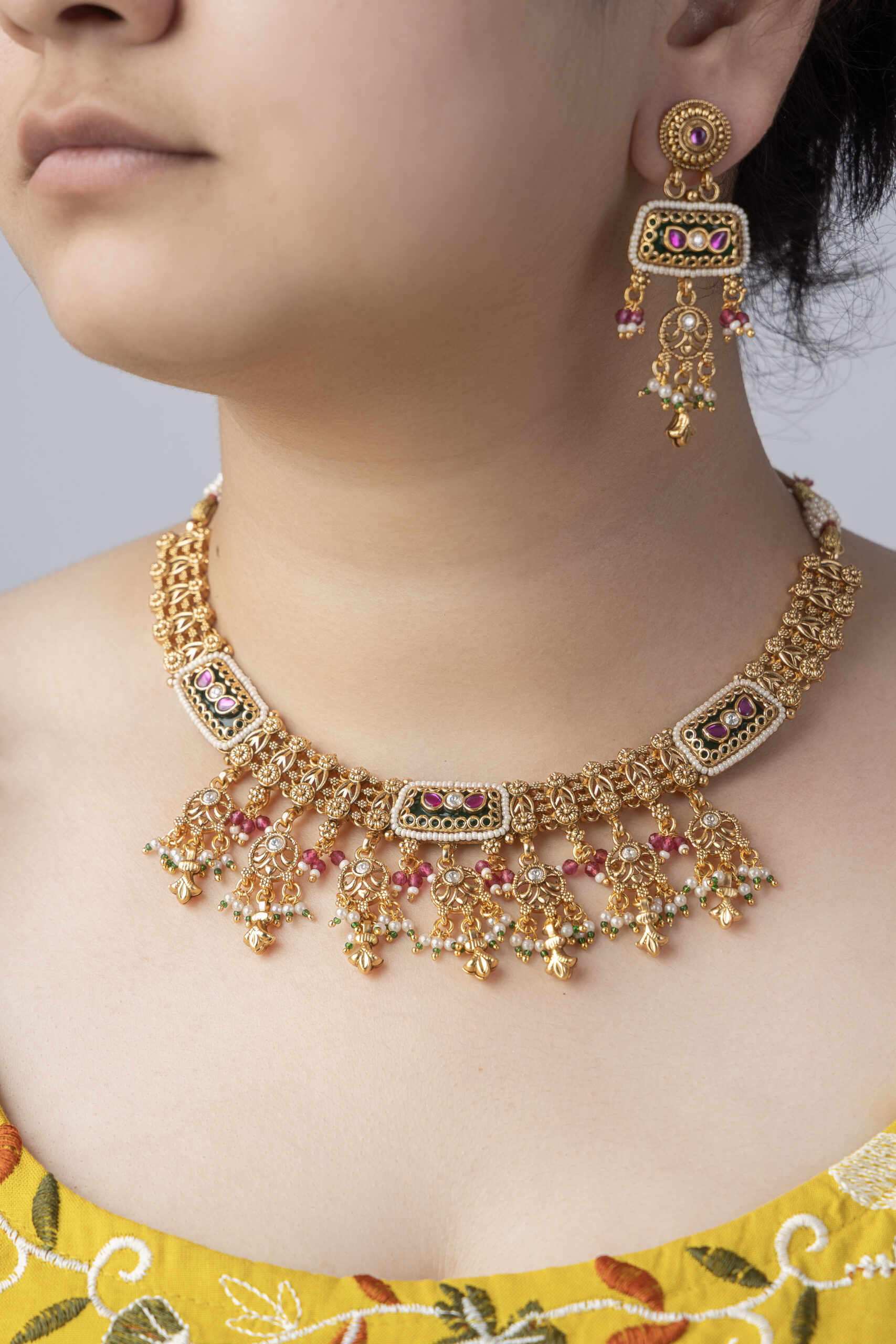 HERITAGE NECKLACE RS01192